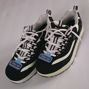 sketchers new sneakers